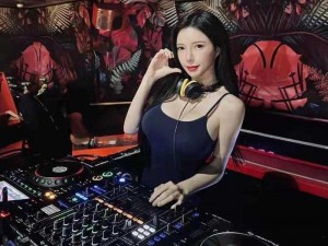 老板娘越来越漂亮Dj女歌∮手_漂亮的老板娘，Dj 女歌手中的耀眼明星